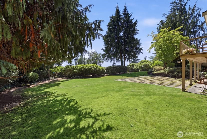 Property photo for 18540 63rd Avenue NE, Kenmore photo 38