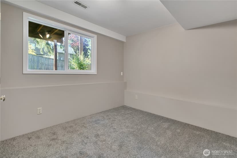 Property photo for 217 S 315th Place, Federal Way photo 27