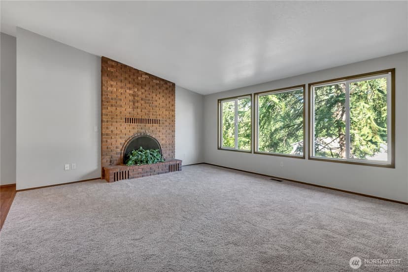 Property photo for 217 S 315th Place, Federal Way photo 3