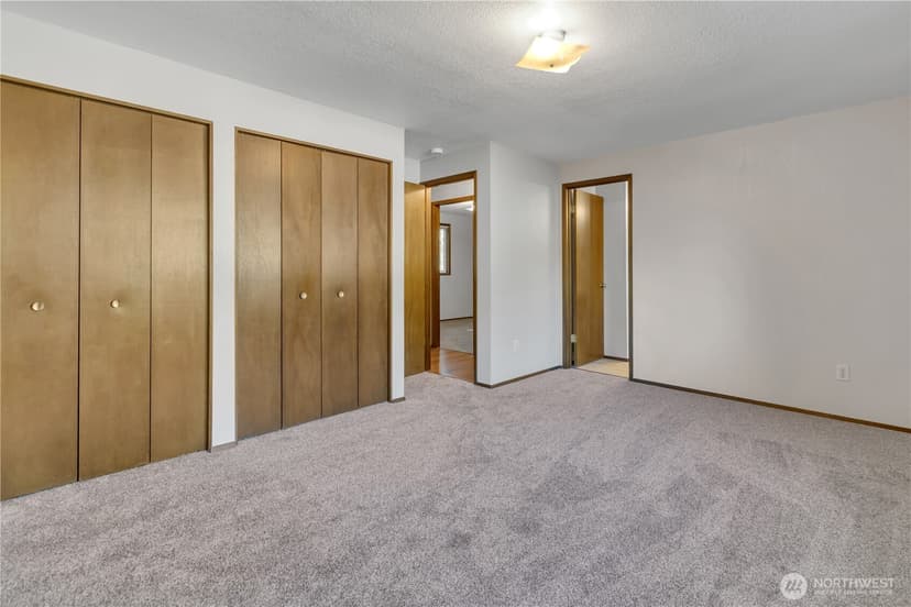 Property photo for 217 S 315th Place, Federal Way photo 17
