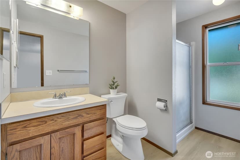 Property photo for 217 S 315th Place, Federal Way photo 18