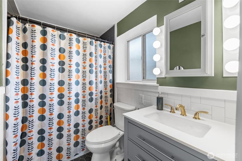 Property photo for 1404 Whitworth Avenue S, Renton photo 21