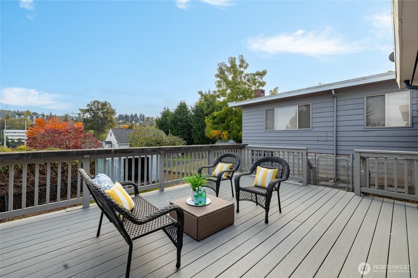 Property photo for 1404 Whitworth Avenue S, Renton photo 22