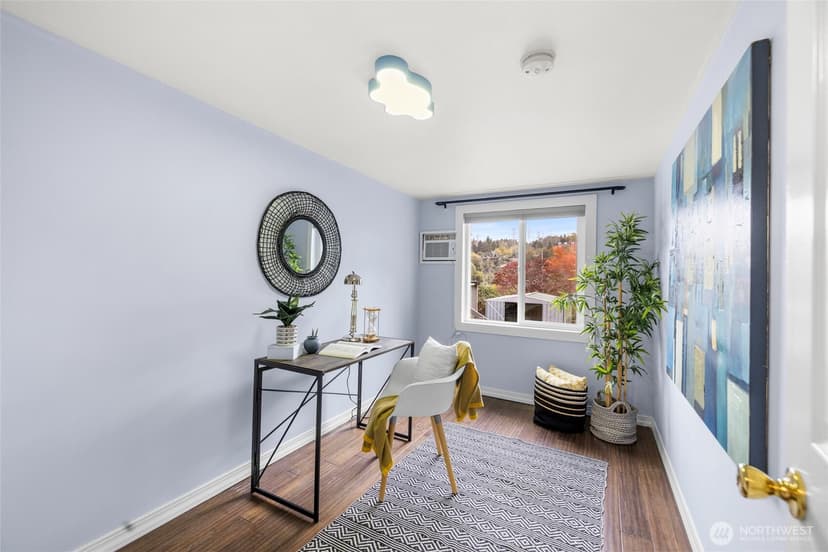 Property photo for 1404 Whitworth Avenue S, Renton photo 4