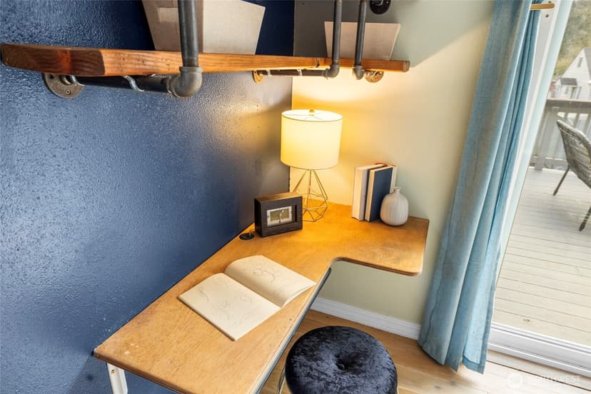 Property photo for 1404 Whitworth Avenue S, Renton photo 12