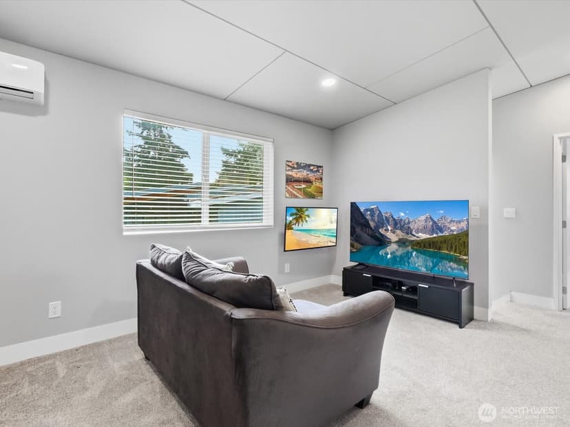 Property photo for 1603 S Walters Road, Tacoma photo 27