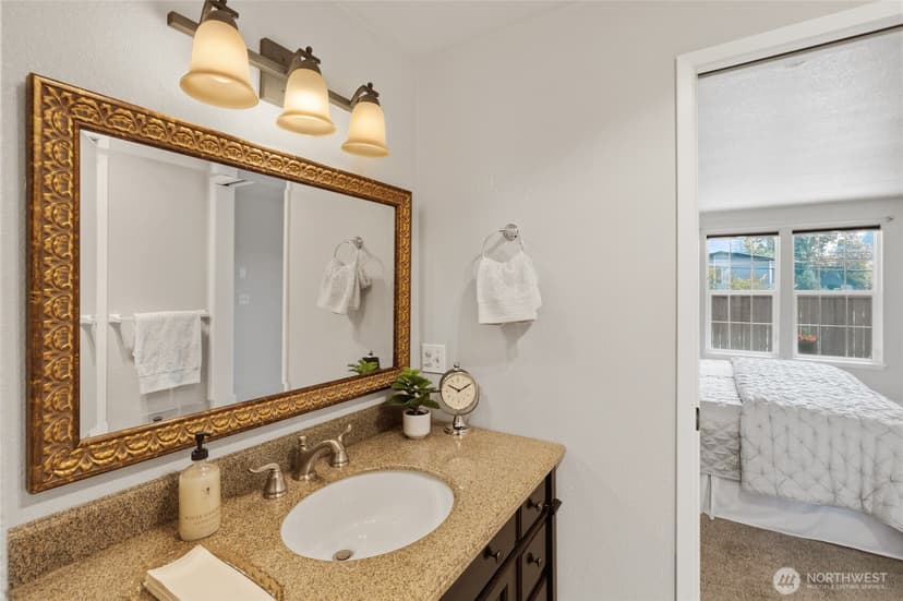 Property photo for 2536 N Narrows Drive #10, Tacoma photo 16