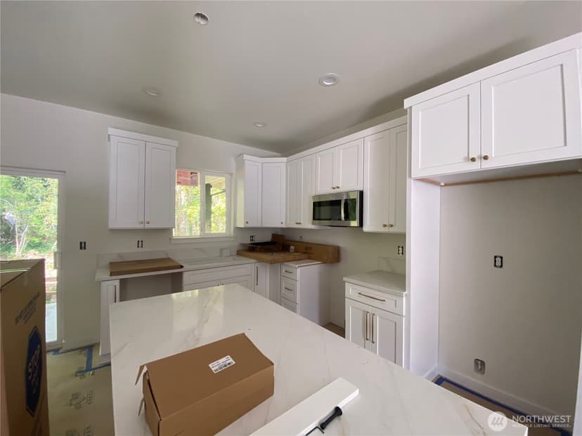 Property photo for 1417 82nd Street Ct E, Tacoma photo 8
