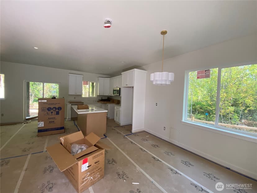 Property photo for 1417 82nd Street Ct E, Tacoma photo 2