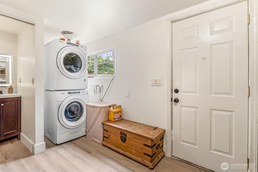 Property photo for 2309 McDougall Avenue, Everett photo 17