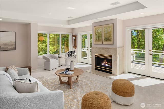 Property photo for 9210 Parkwood Ridge Road, Mercer Island photo 5