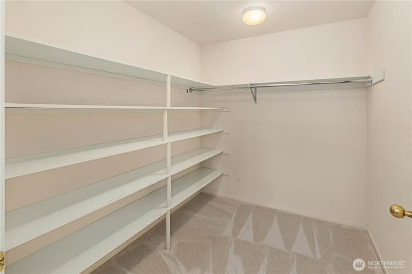 Property photo for 9210 Parkwood Ridge Road, Mercer Island photo 30
