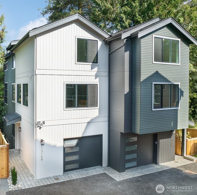 Property photo for 1216 A NE 103rd, Seattle