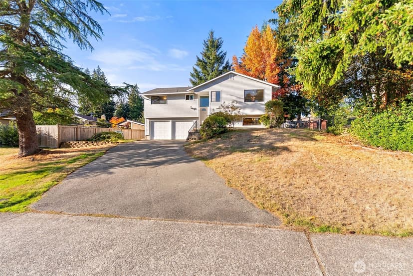 Property photo for 3805 224th Place SW, Mountlake Terrace photo 4