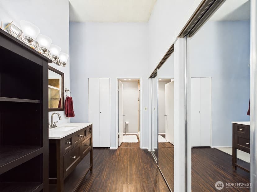 Property photo for 19125 Ballinger Way NE #202, Shoreline photo 15