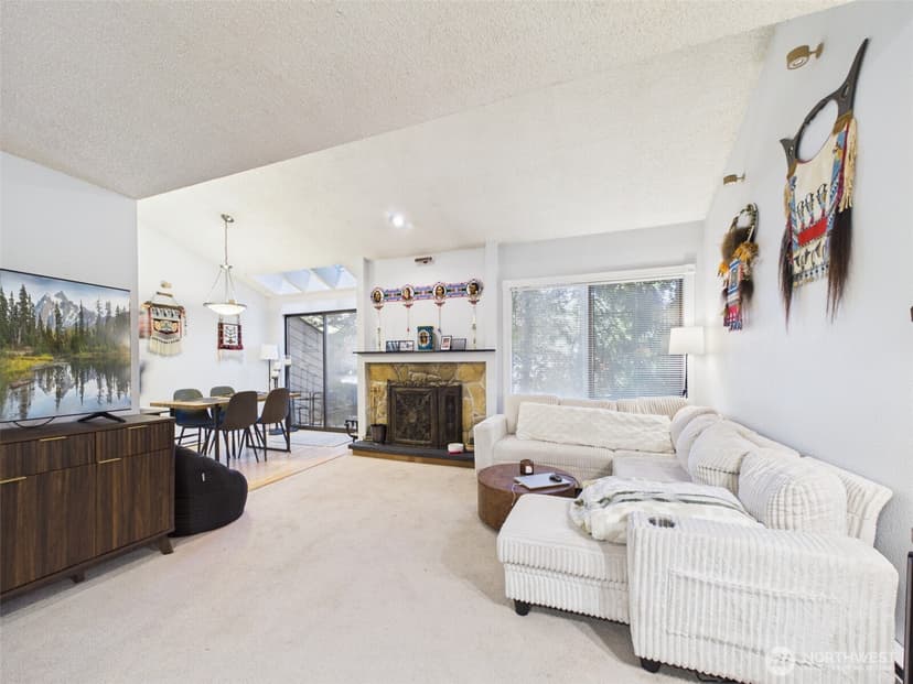 Property photo for 19125 Ballinger Way NE #202, Shoreline photo 5