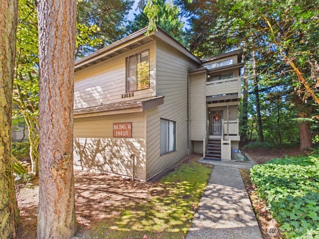 Property photo for 19125 Ballinger Way NE #202, Shoreline