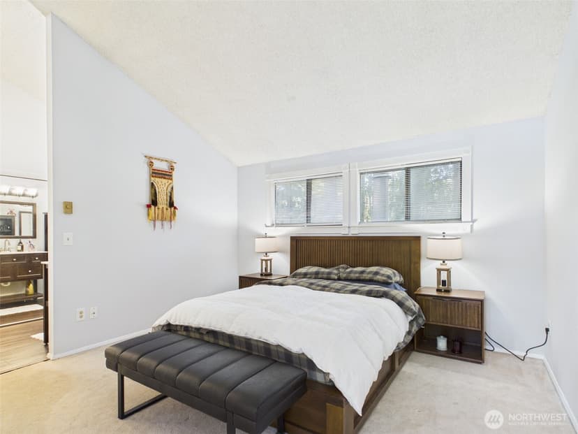 Property photo for 19125 Ballinger Way NE #202, Shoreline photo 12