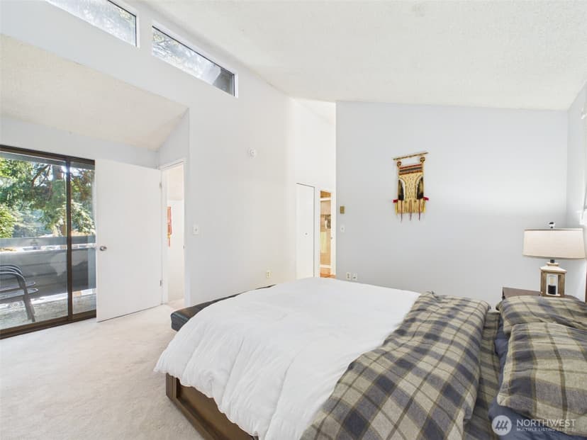 Property photo for 19125 Ballinger Way NE #202, Shoreline photo 13