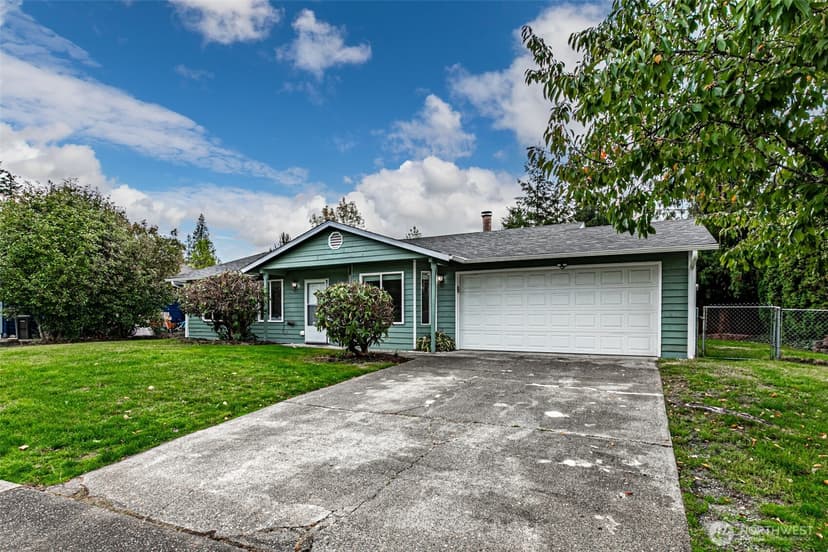 Property photo for 5826 37th Street SE, Auburn photo 2