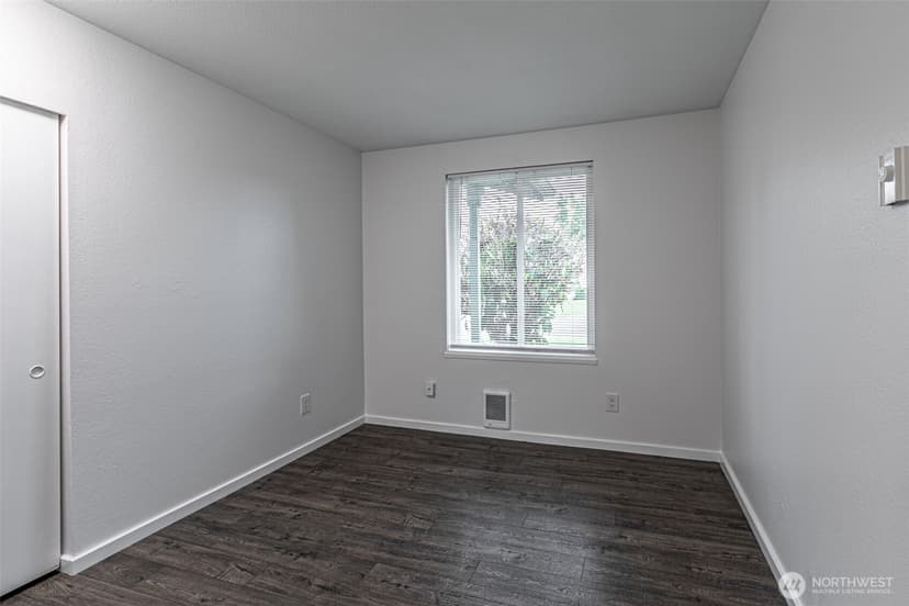 Property photo for 5826 37th Street SE, Auburn photo 20