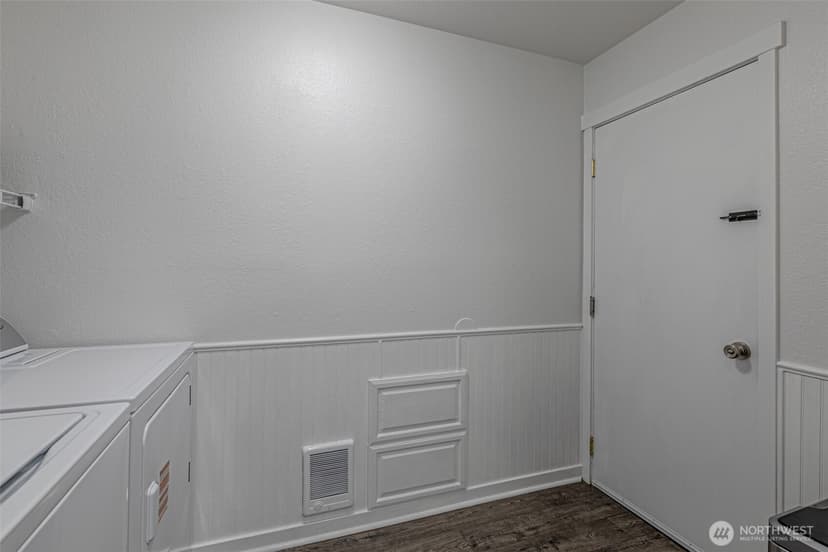 Property photo for 5826 37th Street SE, Auburn photo 17