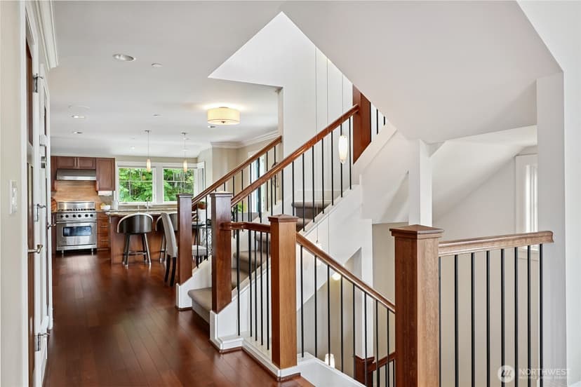 Property photo for 506 Lakeside Avenue S #W1, Seattle photo 17