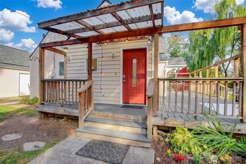 Property photo for 12119 24th Street E, Edgewood photo 38