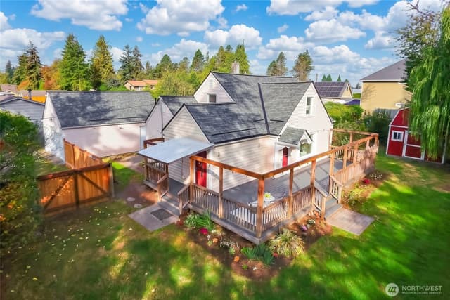 Property photo for 12119 24th Street E, Edgewood