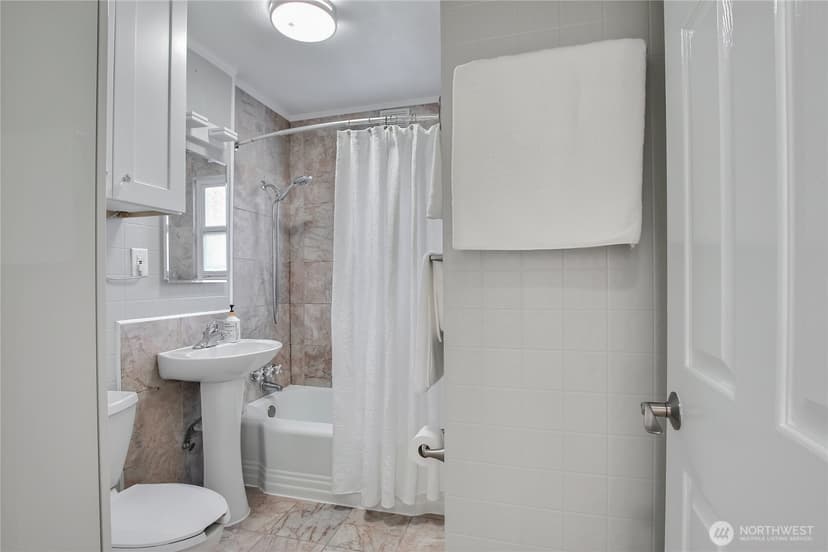 Property photo for 12119 24th Street E, Edgewood photo 17