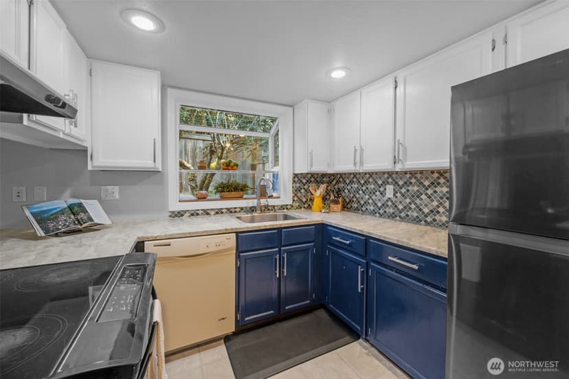 Property photo for 4307 164th Street SW #102, Lynnwood photo 7