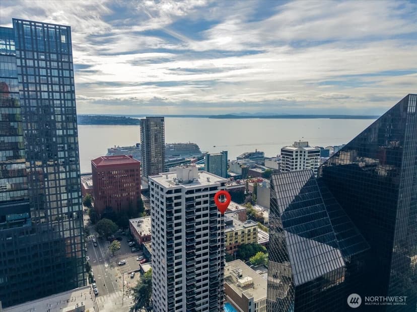 Property photo for 2100 3rd Avenue #2104, Seattle photo 15