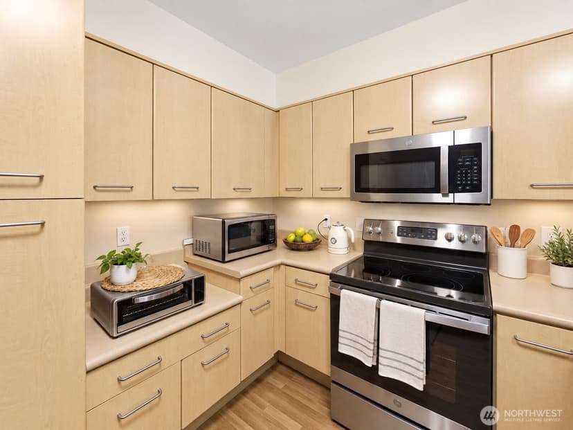 Property photo for 710 240th Way SE #G-104, Sammamish photo 8