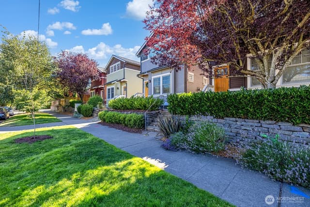 Property photo for 1613 21st Avenue #B, Seattle