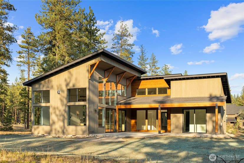 Property photo for 1700 Wanawish Loop, Cle Elum photo 14