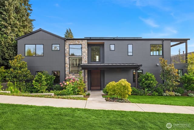 Property photo for 1030 3rd Street, Kirkland