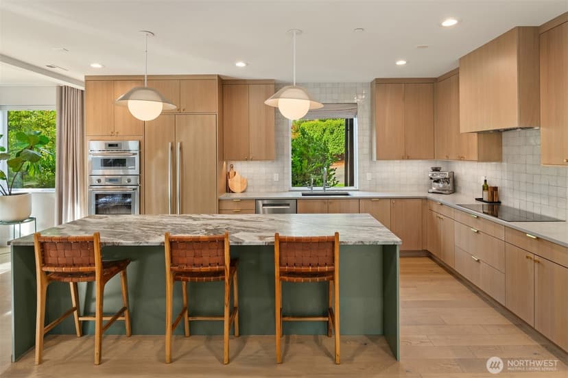 Property photo for 1030 3rd Street, Kirkland photo 4