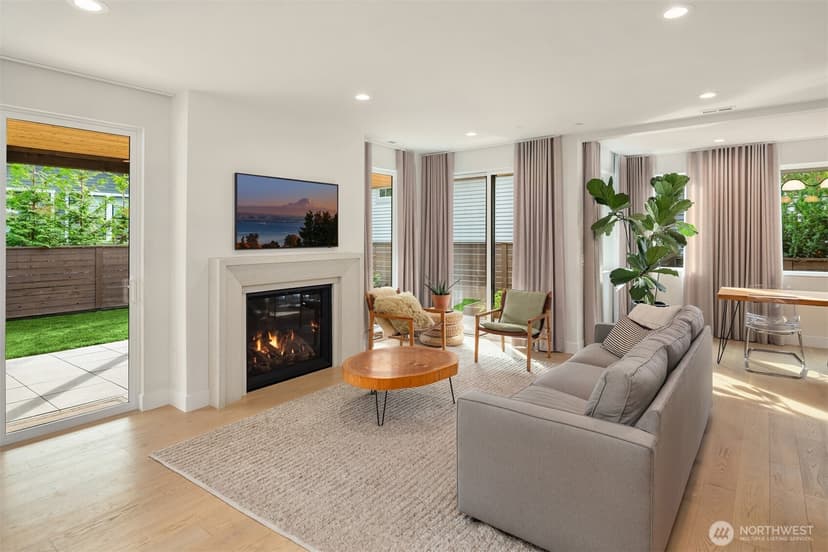 Property photo for 1030 3rd Street, Kirkland photo 11