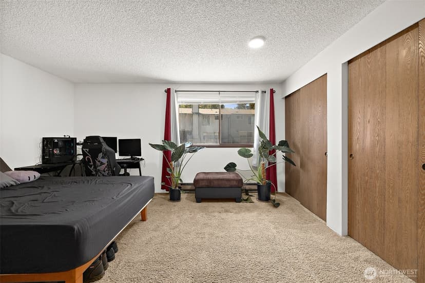 Property photo for 4008 S 158th Street #J, Tukwila photo 13