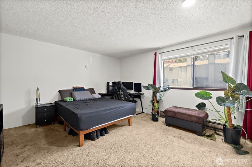 Property photo for 4008 S 158th Street #J, Tukwila photo 14