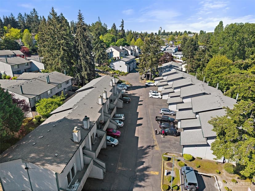 Property photo for 4008 S 158th Street #J, Tukwila photo 23