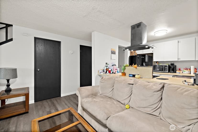 Property photo for 4008 S 158th Street #J, Tukwila photo 9