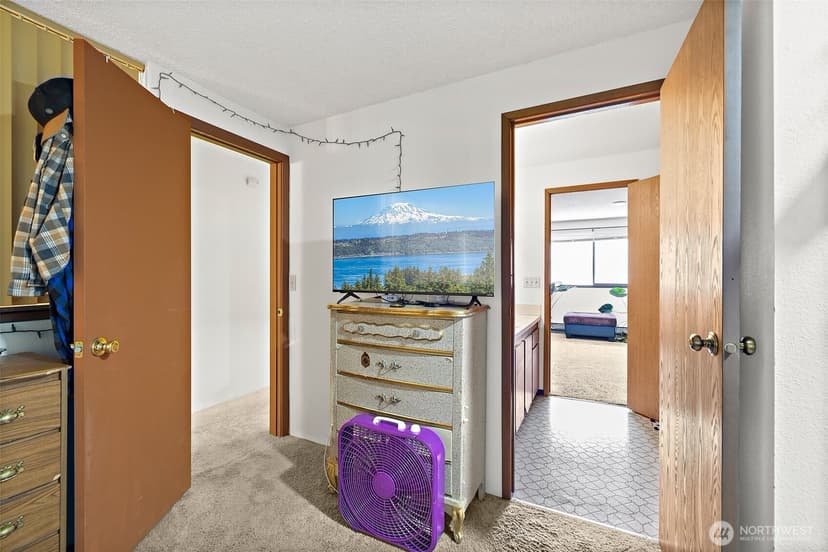 Property photo for 4008 S 158th Street #J, Tukwila photo 18