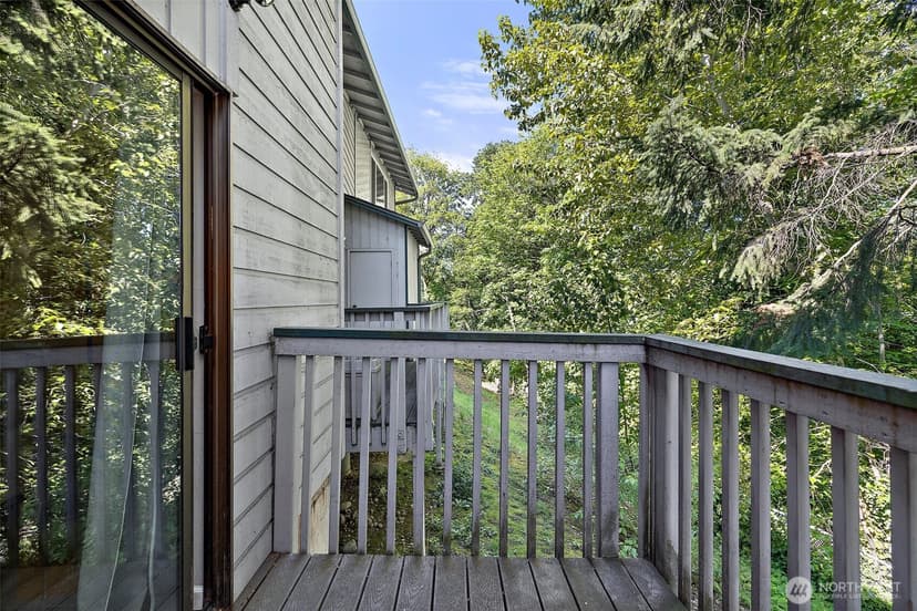 Property photo for 4008 S 158th Street #J, Tukwila photo 12