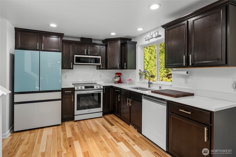 Property photo for 8132 NE Yeti Lane, Bainbridge Island photo 10