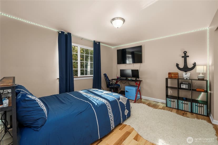 Property photo for 8132 NE Yeti Lane, Bainbridge Island photo 20