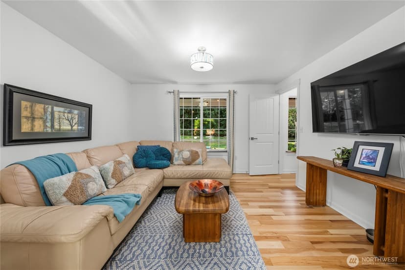 Property photo for 8132 NE Yeti Lane, Bainbridge Island photo 16