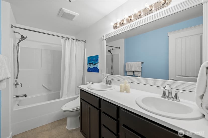 Property photo for 8132 NE Yeti Lane, Bainbridge Island photo 19