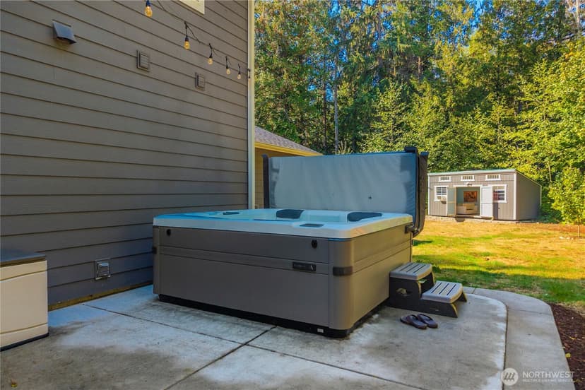 Property photo for 8132 NE Yeti Lane, Bainbridge Island photo 32