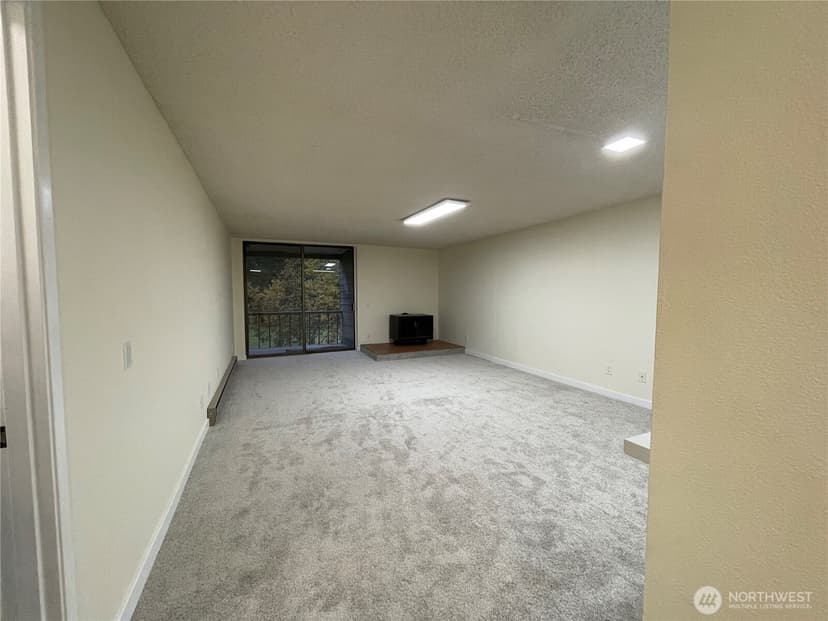 Property photo for 6051 137th Avenue NE #336, Redmond photo 4
